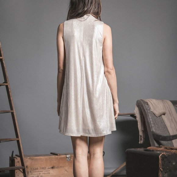 J.O.A. | Shimmery Champagne Keyhole Cutout Shift Dress Holiday Party NYE Bridal - Picture 5 of 6